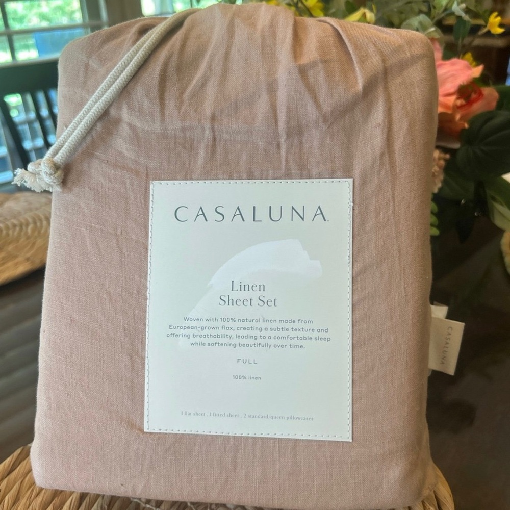 NWT • Casaluna 100% Linen Sheet Set- Sz Full, 1 Flat Sheet, 1 Fitted, 2 Pillow